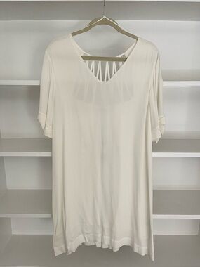Women's Cream V-Neck Short Sleeve Tunic with Ladder Back Detail